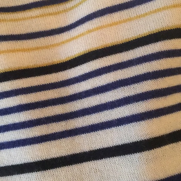 J Crew Crew Neck 100% Merino Wool Sweater - Picture 14 of 14